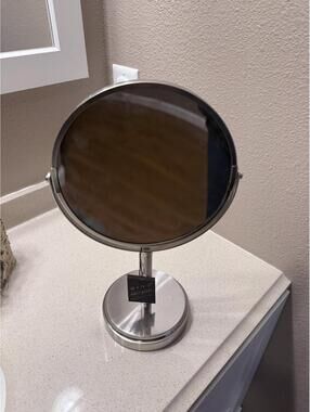 Round Chrome Tabletop Vanity Mirror